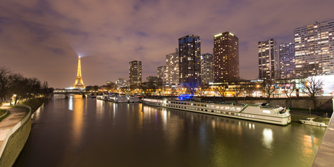 Croisi&egrave;re fluviale sur la Seine : Festival d'automne, Paris mythique