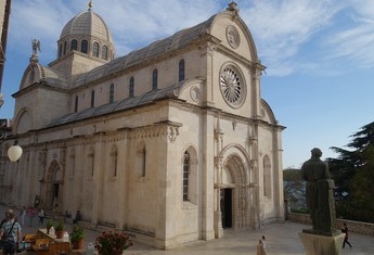 TROGIR - SIBENIK
