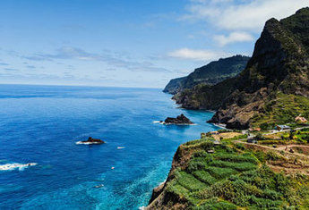 Paris – Funchal, île de Madère (Portugal)