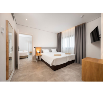 Chambre supérieure familiale vue mer avec séparation