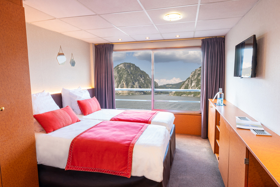 s%2C550%2C415-dfac66