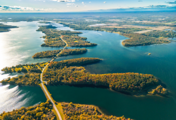 TORONTO / KINGSTON / GATINEAU (450 km/5h30))