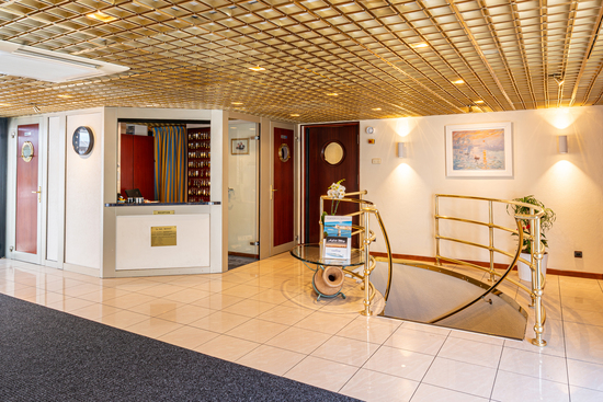 s%2C550%2C415-cf0d5f